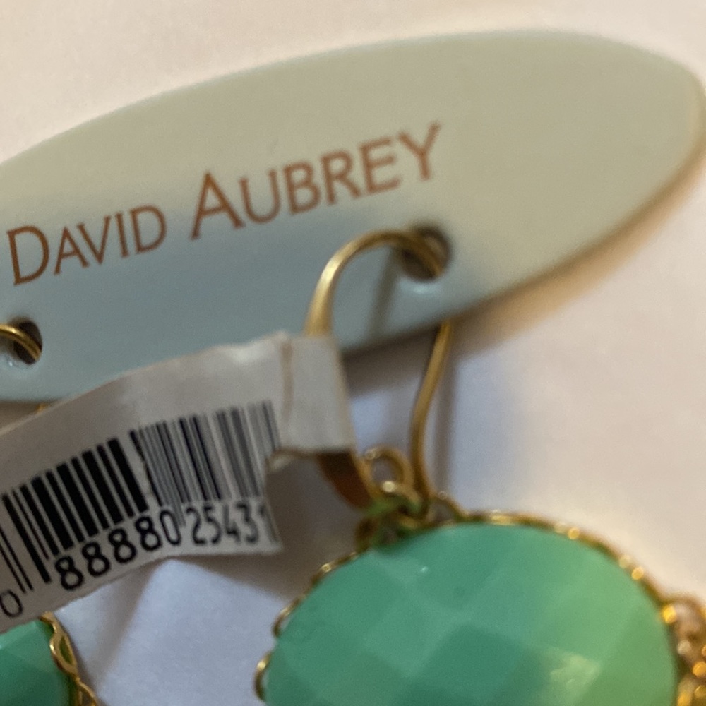 NWT chandelier earrings - Picture 4 of 7